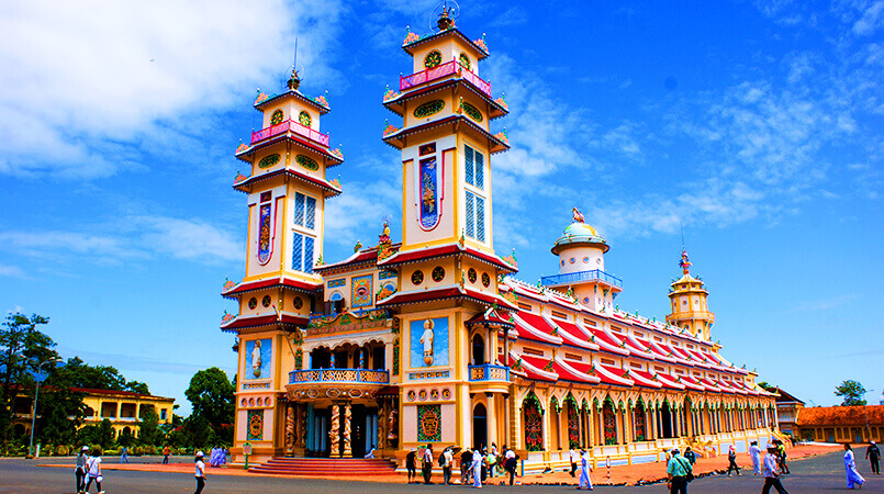 ベトナム南部のカオダイ教の寺院