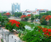 ベトナム北部最大の港湾市ハイフォンとカットバ島