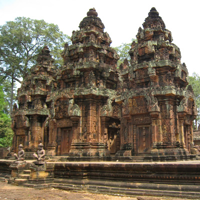 バンテアイ スレイ遺跡 Banteay Srei の見所と歴史について Tnkトラベルjapan